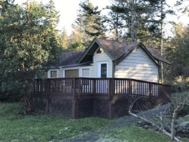 The Surf Lodge And Pub Gabriola Exterior foto